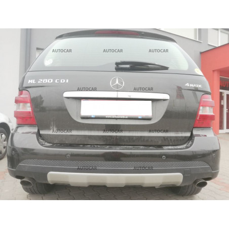 Ťažné zariadenie pre Mercedes M / ML - W164 - odnímateľný vertikálny bajonetový systém Ťažné zariadenie pre Mercedes M / ML - W164 - odnímateľný vertikálny bajonetový systém